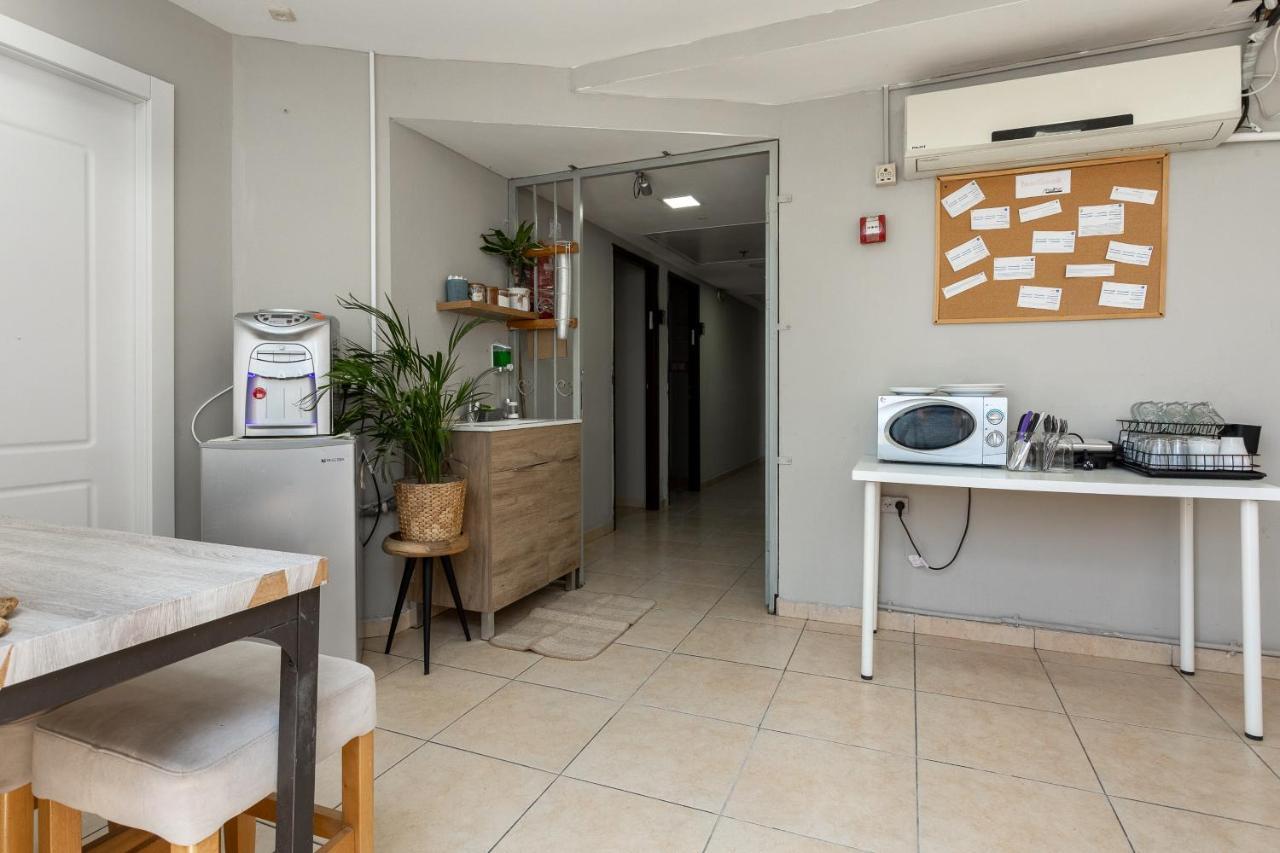 Little Prince Hostel-5 Min Walk To The Beach เอลัต ภายนอก รูปภาพ