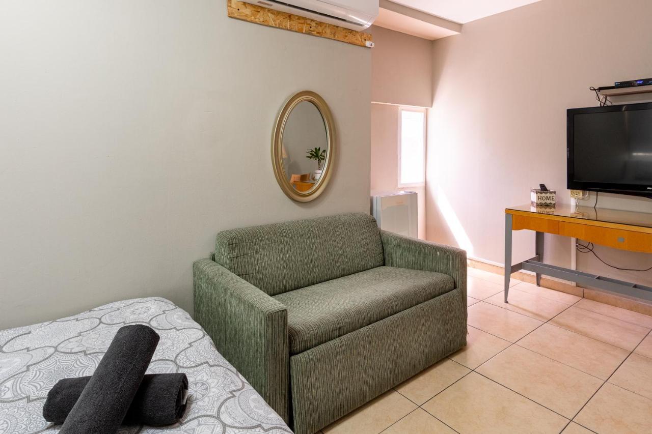 Little Prince Hostel-5 Min Walk To The Beach เอลัต ภายนอก รูปภาพ