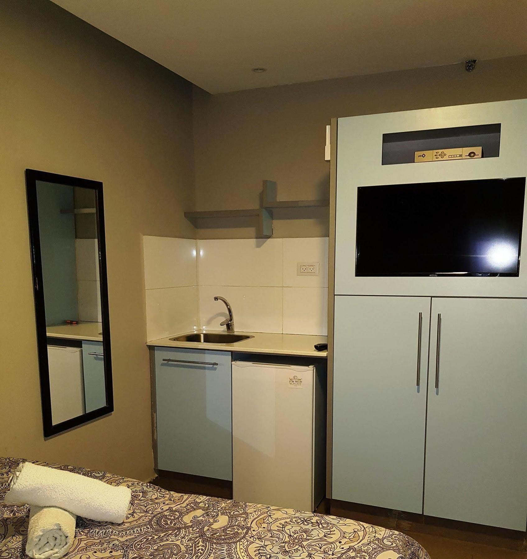 Little Prince Hostel-5 Min Walk To The Beach เอลัต ภายนอก รูปภาพ