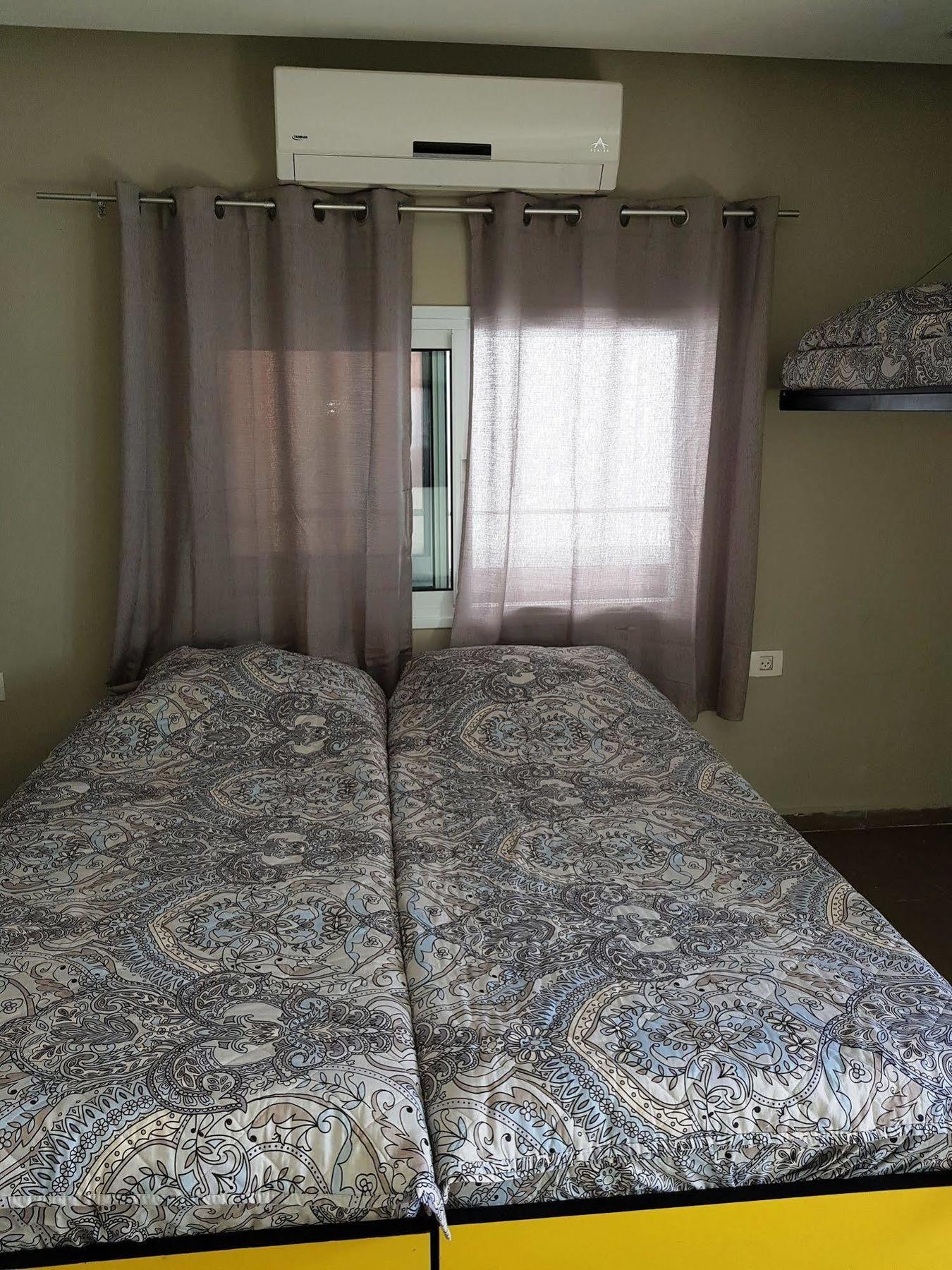Little Prince Hostel-5 Min Walk To The Beach เอลัต ภายนอก รูปภาพ
