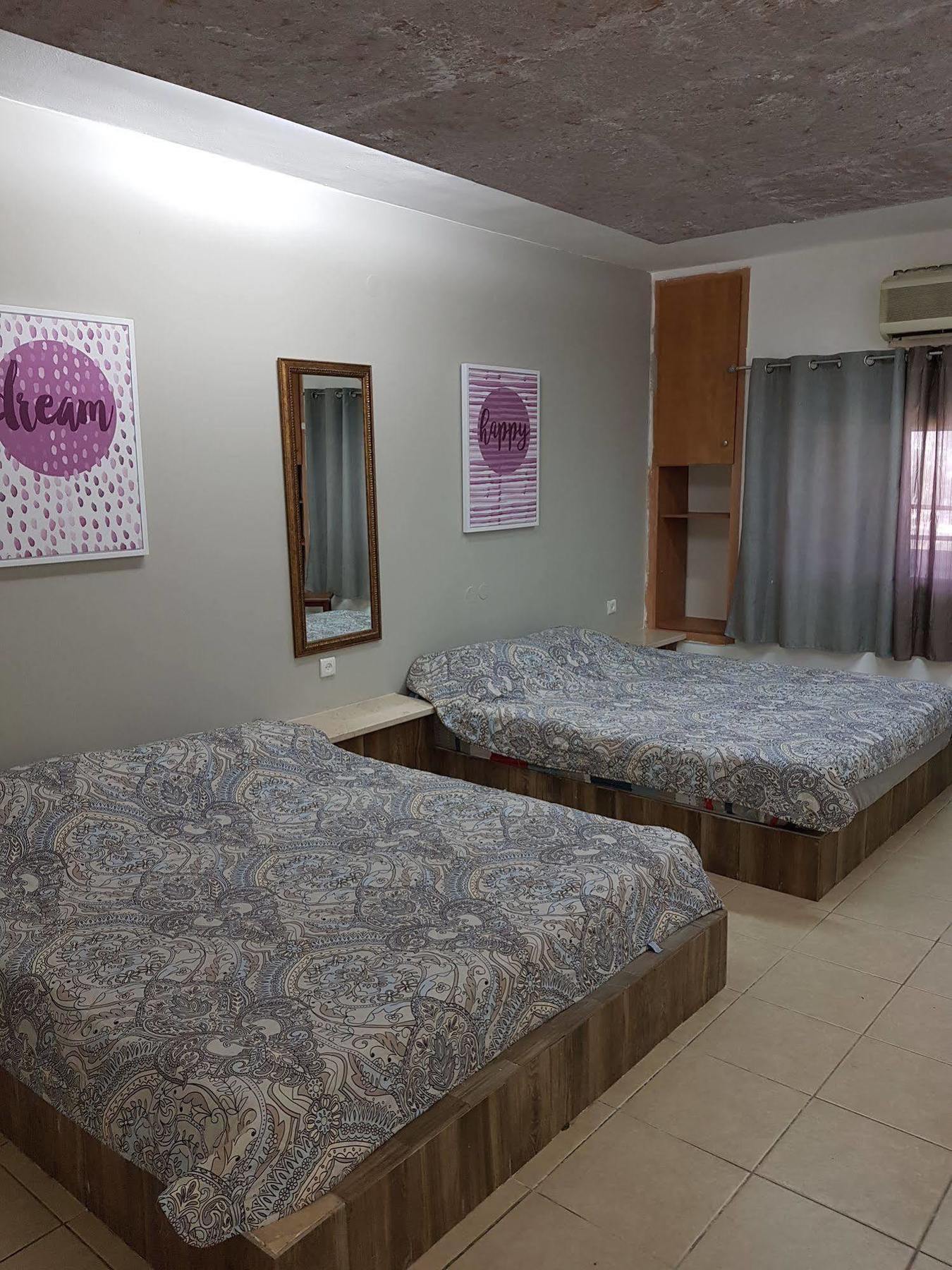 Little Prince Hostel-5 Min Walk To The Beach เอลัต ภายนอก รูปภาพ