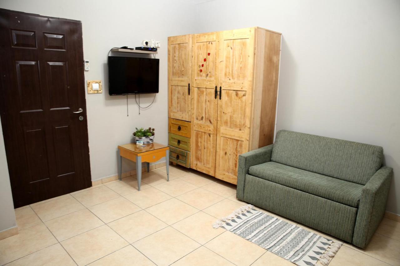 Little Prince Hostel-5 Min Walk To The Beach เอลัต ภายนอก รูปภาพ